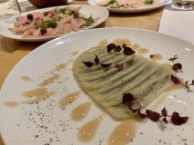 Restaurant Gril aux herbes - Artichauts en émincé, vinaigrette moutarde