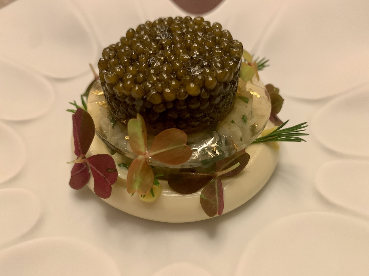 Bozar restaurant - Tourteau de Bretagne – Oseille – Caviar Kristal