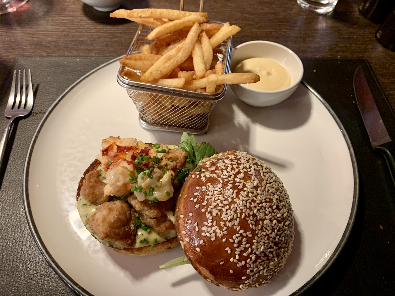 Le comptoir de l'eau vive - Burger de ris de veau et homard