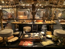 Les Grands Buffets à Narbonne - Encore des fromages