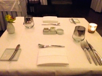 Restaurant L'Original Chimay : une table bien dressée