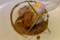Restaurant Lucana -Fregola Sarda, langoustine, kalamansi, poireaux, lard de Colonata, cappuccino de crustacés Restaurant Lucana -Fregola Sarda, langoustine, kalamansi, poireaux, lard de Colonata, cappuccino de crustacés