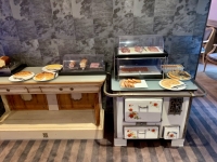 Restaurant L'Assiette Champenoise - Le buffet du petit déjeuner Restaurant L'Assiette Champenoise - Le buffet du petit déjeuner