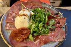 Restaurant 10 Forchette - Carpaccio de Bresaola Restaurant 10 Forchette - Carpaccio de Bresaola