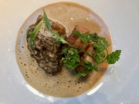 Restaurant Alain Bianchin - Ris de veau et morille farçie Restaurant Alain Bianchin - Ris de veau et morille farçie