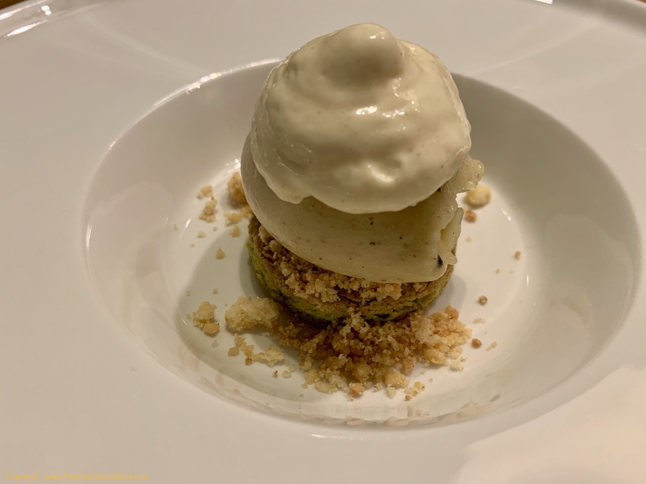 Restaurant Alain Bianchin - Kiwi, miso, espuma sésame, biscuit misérable thé matcha