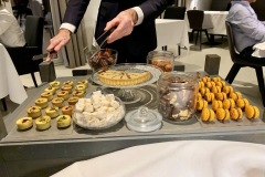 Restaurant Attablez-Vous - Le plateau de mignardises Restaurant Attablez-Vous - Le plateau de mignardises