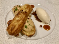 Restaurant Attablez-Vous - Paris-Brest au praliné, glace vanille turbinée à la minute Restaurant Attablez-Vous - Paris-Brest au praliné, glace vanille turbinée à la minute