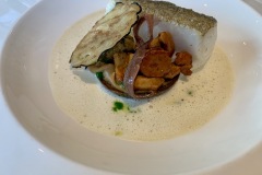 Restaurant Chai Gourmand - Merlan de ligne, jus au pain Girolles / aubergine / anchois Restaurant Chai Gourmand - Merlan de ligne, jus au pain Girolles / aubergine / anchois