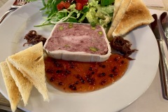 Restaurant Au Vieux Saint Martin - Terrine de faisan faîte maison Restaurant Au Vieux Saint Martin - Terrine de faisan faîte maison