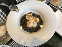 Restaurant Hispania - Riz noir à la seiche et aux crevettes Restaurant Hispania - Riz noir à la seiche et aux crevettes