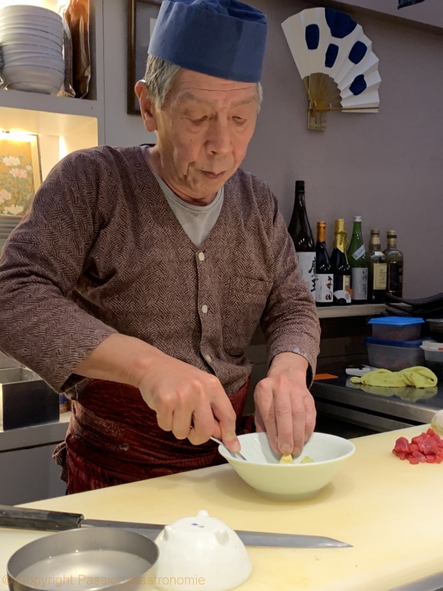 Restaurant Nonbe Daigaku - Yosuke Suetsugu et le tartare de thon et avocat