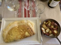 Restaurant La Mère Poulard - L'omelette de la Mère Poulard cuite au feu de bois