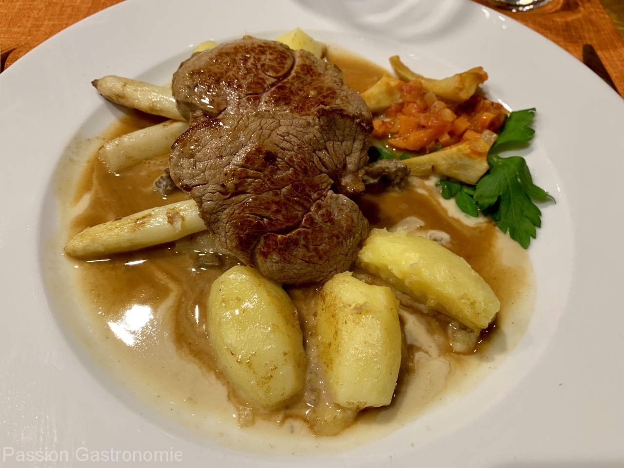 Restaurant La Malterie - Le veau aux morilles et asperges