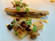 Restaurant La Villa In The Sky - Poularde, petits gris, mousseline, girolles