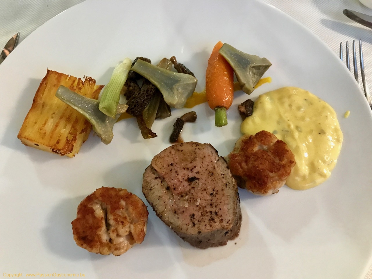 Restaurant Les Gourmands - Veau & Ris de veau, béarnaise à l’artichaut