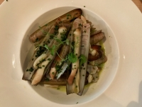 Restaurant Little Paris - Couteaux en persillade Restaurant Little Paris - Couteaux en persillade
