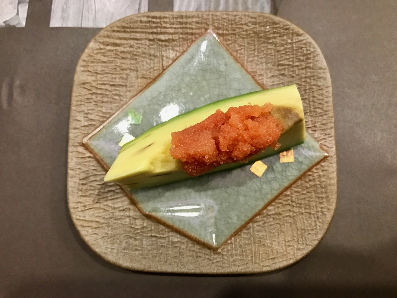 Restaurant Japonais Nonbe Daigaku - Avocat et oeufs de cabillaud marinés au piment