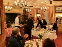 Restaurant Paul Bocuse - La grande salle de l'étage Restaurant Paul Bocuse - La grande salle de l'étage