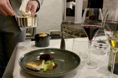 Restaurant Le Prieuré Saint-Géry - Emulsion vin rouge et échalotes Restaurant Le Prieuré Saint-Géry - Emulsion vin rouge et échalotes