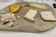 Restaurant Le Prieuré Saint-Géry - Les fromages Restaurant Le Prieuré Saint-Géry - Les fromages
