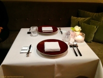 Restaurant Le Prieure Saint Gery - Une table du petit salon