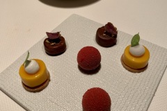 Restaurant Sea Grill - Mignardises Restaurant Sea Grill - Mignardises