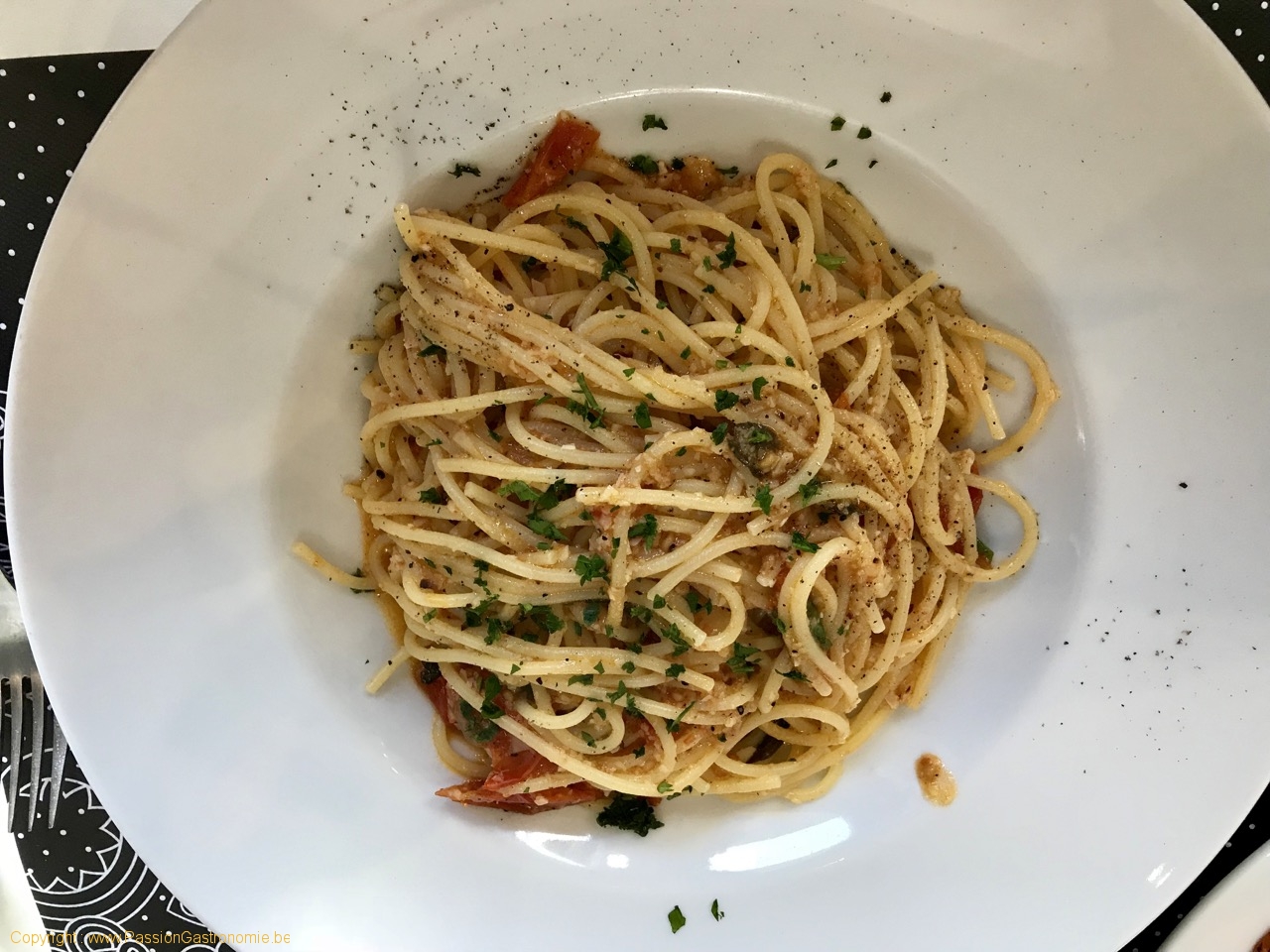 Restaurant Sotto Il Ponte - Spaghetti aux amandes, câpres et tomates cerise