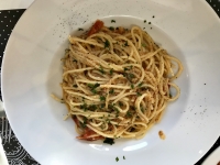 Restaurant Sotto Il Ponte - Spaghetti aux amandes, câpres et tomates cerise Restaurant Sotto Il Ponte - Spaghetti aux amandes, câpres et tomates cerise