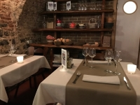Restaurant Les caves de l'abbaye d'Aulne - Les tables