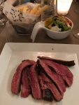 Restaurant Les caves de l'abbaye d'Aulne - Onglet de boeuf Simmenthal Restaurant Les caves de l'abbaye d'Aulne - Onglet de boeuf Simmenthal