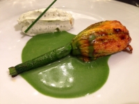 Restaurant Ugo La Louvière Fleur de courgette farçie Restaurant Ugo La Louvière Fleur de courgette farçie
