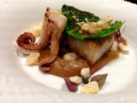 La villa in the sky by Alexandre Dionisio Fabada Asturia avec haricots blancs, lard confit 24h, chorizo et encornets La villa in the sky by Alexandre Dionisio Fabada Asturia avec haricots blancs, lard confit 24h, chorizo et encornets